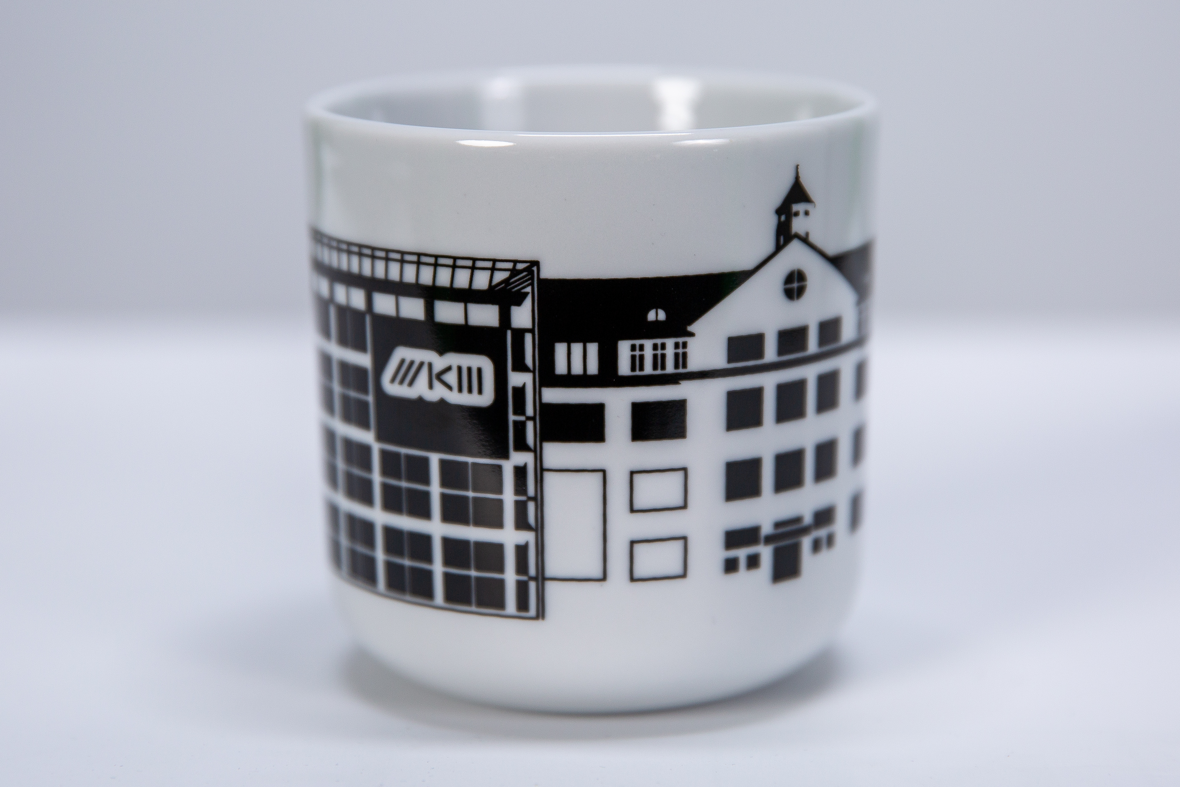 ZKM Becher schwarz